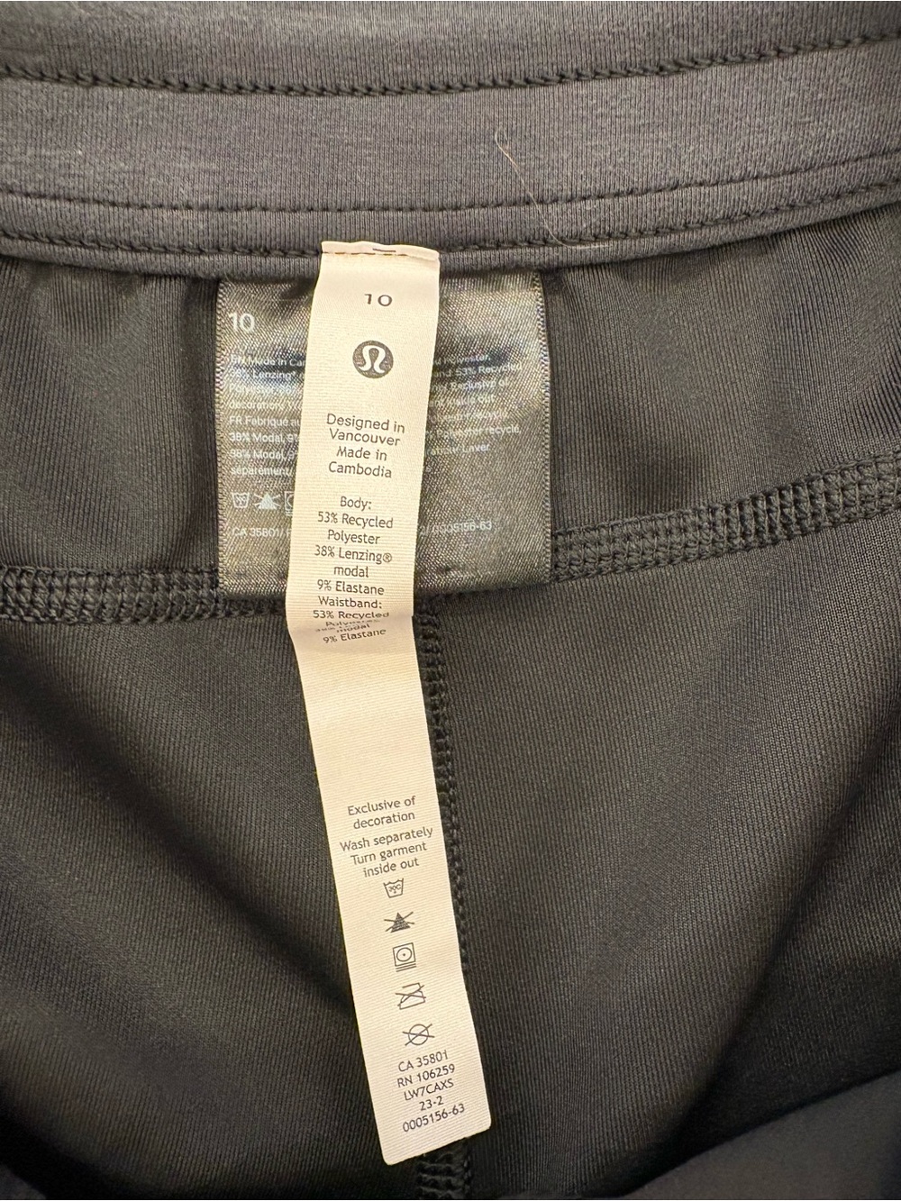 Lululemon Softstreme High-Rise Shorts 4” – Black – Size 10 - Picture 10 of 14